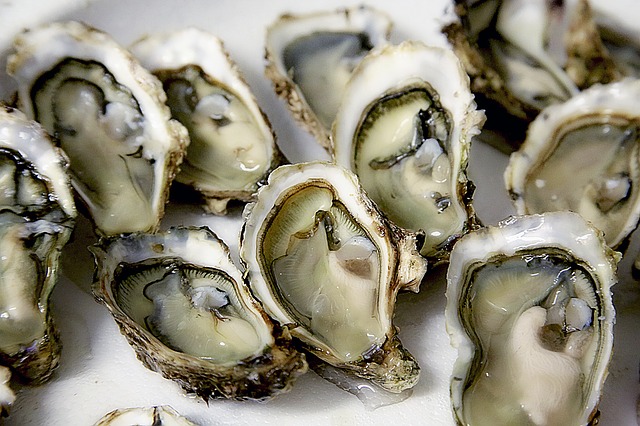 Plan an Upscale Happy Hour at Union District Oyster Bar & Lounge