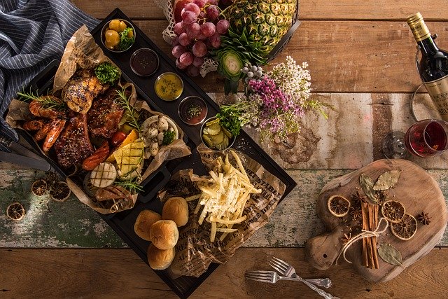 Food Arrives by Cart at Emilie’s, Now Open Near Rhode Island Row